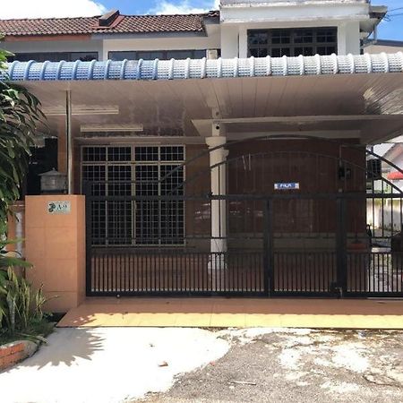 Naurah Homestay Sungai Petani Eksteriør billede