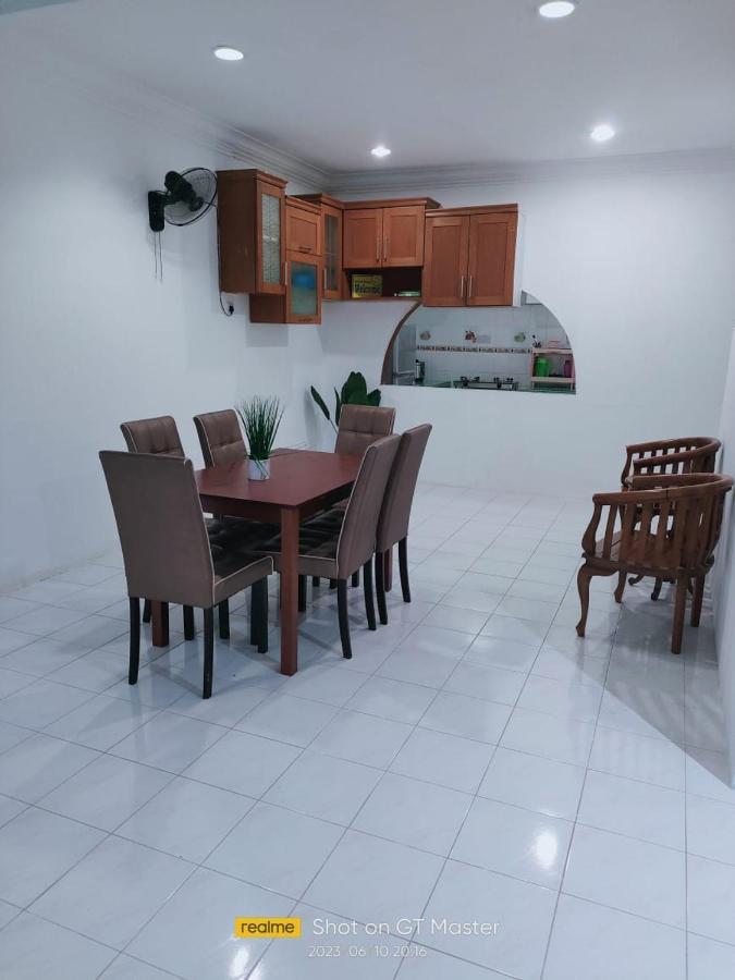 Naurah Homestay Sungai Petani Eksteriør billede